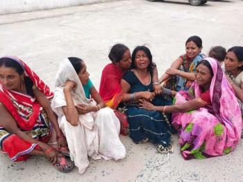 बिहारः तेज रफ्तार कार ने 1 महिला और बच्चे को रौंदा, मौत