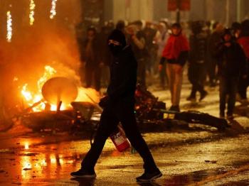 बेल्जियम: ब्रसेल्स में हुए दंगों के बाद 10 लोगों को हिरासत में लिया