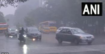 चेन्नई में भारी बारिश देखने को मिली
