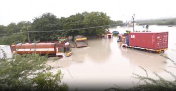 Tamil Nadu में जारी है बारिश का कहर 