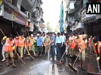 महाराष्ट्र: BMC द्वारा पूरे मुंबई में चलाया गया विशेष सफाई अभियान 