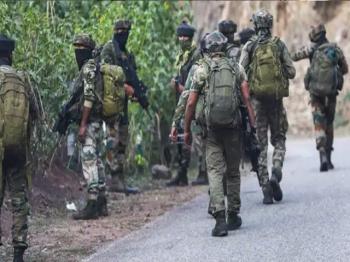 जम्मू-कश्मीर: सुरक्षा बलों के साथ मुठभेड़ में 2 आतंकवादी ढेर
