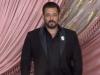 अभिनेता सलमान खान पहुंचे मुंबई के जियो वर्ल्ड सेंटर