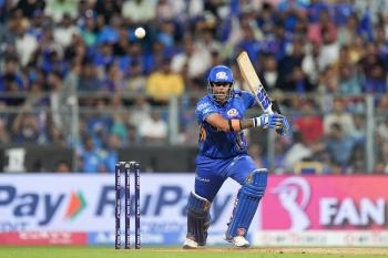 IPL 2025: 10 ओवर के बाद मुंबई का स्कोर 89/2