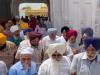 डेरा राधा स्वामी ब्यास प्रमुख बाबा गुरिंदर सिंह ढिल्लों श्री हरमंदिर साहिब में माथा टेकने पहुंचे