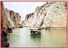 संगमरमरी चट्टानों का तीर्थ है भेड़ाघाट