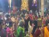 श्री भत्रकाली अम्मन मंदिर में 'गुम्मी' नृत्य करने के लिए बड़ी संख्या में लोग पहुंचे