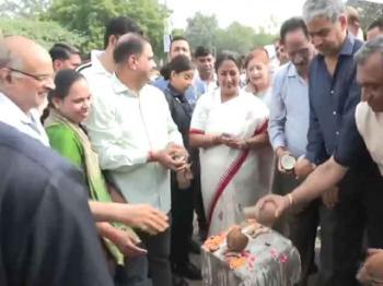 सीएम रेखा गुप्ता ने स्तूरबा पॉलिटेक्निक के निर्माण कार्य का किया उद्घाटन 