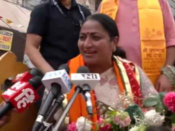 मुख्यमंत्री रेखा गुप्ता ने कमला नगर में श्री जगन्नाथ रथ यात्रा में लिया हिस्सा 