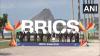 PM Modi और अन्य विश्व नेता BRICS शिखर सम्मेलन में पारिवारिक तस्वीर के लिए हुए एकत्रित 
