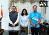 राष्ट्रीय शूटिंग चैंपियनशिप में रजत पदक विजेता ख्वाहिश शर्मा ने सीएम धामी से की मुलाकात 
