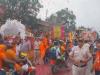 सावन के दूसरे सोमवार पर दिल्ली में कांवड़ियों पर ड्रोन से पुष्पवर्षा