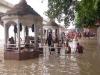 पटना में गंगा नदी का बढ़ा जलस्तर, गांधी घाट जलमग्न, लोगों को सता रहा डर 
