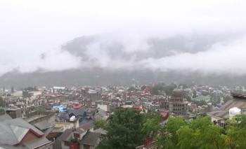 डोडा में लगातार बारिश से जनजीवन प्रभावित, लेकिन प्रकृति ने बिखेरा सौंदर्य
