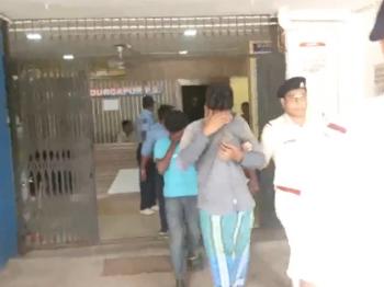 पश्चिम बंगाल: सामूहिक दुष्कर्म मामले में अदालत ने तीनों आरोपियों को 10 दिन की पुलिस हिरासत में भेजा