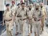 त्योहारों के मद्देनज़र पुलिस ने निकाला फ्लैग मार्च