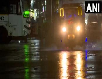 नागपट्टिनम ज़िले के वेधरण्यम इलाके में भारी बारिश