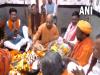 मुख्यमंत्री योगी आदित्यनाथ ने भरोहिया शिव मंदिर में की पूजा-अर्चना  