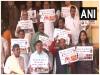 बिहार: कानून व्यवस्था की स्थिति को लेकर राजद विधायकों ने किया विरोध-प्रदर्शन 