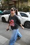#KareenaKapoorKhan spotted at Bandra