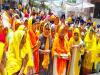 शिरोमणि अकाली दल वारिस पंजाब की महिला विंग की महिलाएं श्री हरमंदिर साहिब में माथा टेकने पहुंचीं