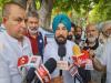 कांग्रेस पार्टी ने शहर की समस्याओं को लेकर नगर परिषद के सामने विरोध प्रदर्शन किया