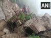 पहाड़ी से भारी पत्थर और मलबा गिरने के बाद केदारनाथ ट्रैकिंग मार्ग अस्थायी रूप से किया बंद