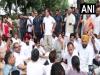 कांग्रेस नेताओं ने दिल्ली में किया विरोध प्रदर्शन