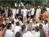 कांग्रेस नेताओं का प्रदर्शन: PM आवास के पास जुटे राहुल गांधी-प्रियंका सहित कई नेता