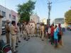सफाई कर्मचारियों की हड़ताल के बीच पुलिस बल के साथ कूड़े के ढेर उठवाए, दर्जनभर कर्मचारी हिरासत में