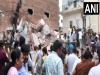 दक्षिण-पश्चिमी दिल्ली में सत्य निकेतन के पास गिरी इमारत