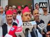 पूरे यूपी में शिक्षा अधिकारी चुनाव को लेकर दे रहे धमकियां - अखिलेश यादव