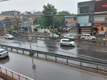 पटियाला में बारिश ने लोगों को दी गर्मी से राहत