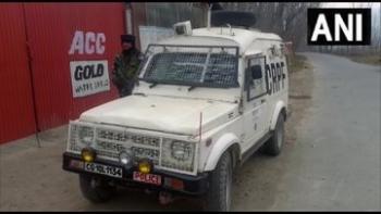 जम्मू-कश्मीर के अवंतीपोरा में सुरक्षा बलों से मुठभेड़ में आतंकी ढेर