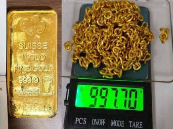मुंबई: सीमा शुल्क विभाग ने जब्त किया 1.58 करोड़ रुपये का सोना  