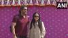 क्रिकेटर महेंद्र सिंह धोनी और पत्नी साक्षी के साथ जामनगर पहुंचे