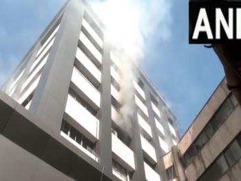 मुंबई के वेतन एवं लेखा कार्यालय में लगी आग