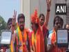 तेलंगाना: केंद्रीय मंत्री अनुराग ठाकुर ने भाजपा प्रत्याशी माधवी लता के पक्ष में किया रोड शो 