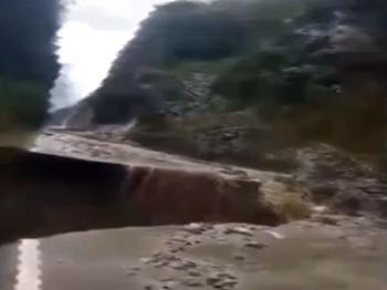 भूस्खलन से हुनली और अनिनी के बीच राजमार्ग को पहुंची भारी क्षति 