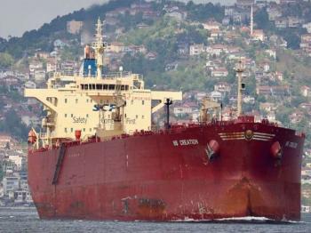ओमान तेल टैंकर दुर्घटना में चालक दल के 9 सदस्यों को बचाया 