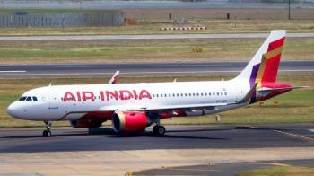 दिल्ली से वियतनाम जाने वाली एयर इंडिया की फ्लाइट तकनीकी खराबी के कारण वापस लौटी