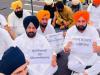 पाबंदियों के बावजूद जिला यूथ इंचार्ज हरपाल सिंह खड़ियाल अपने साथियों सहित मोहाली पहुंचे