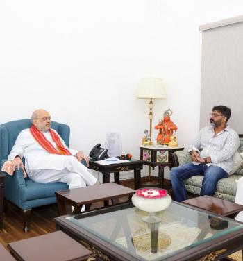 अभिनेता और गायक पवन सिंह ने केंद्रीय गृह मंत्री अमित शाह से की मुलाकात 