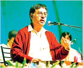 करोड़ों  दिलों पर राज करने वाले ़गज़ल गायक जगजीत सिंह