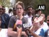 प्रियंका गांधी नए पुल की जगह का निरीक्षण करने केरल-कर्नाटक सीमा पर पहुंची 