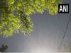 गाजियाबाद के में बारिश होने से लोगों को भीषण गर्मी से मिली राहत 