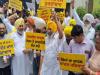 फर्जी वीडियो मामले में हरसिमरत कौर बादल के ऑफिस को घेरा, AAP कार्यकर्ताओं ने किया विरोध प्रदर्शन