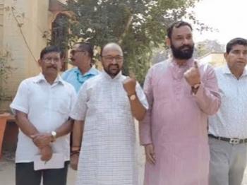 MLC चुनाव में आगरा स्नातक सीट पर 3 बूथों पर पुनः मतदान की सिफारिश 